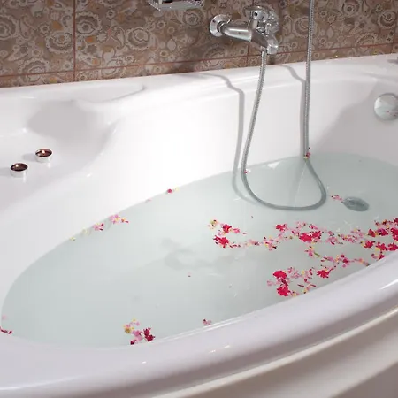 Kazarma Luxury At Klismata Village 8 Guests * Спартия