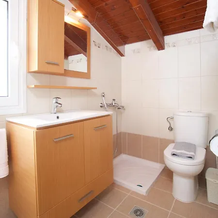 Kazarma Luxury At Klismata Village 8 Guests Дом отдыха Спартия
