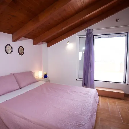 Kazarma Luxury At Klismata Village 8 Guests Σπαρτιά