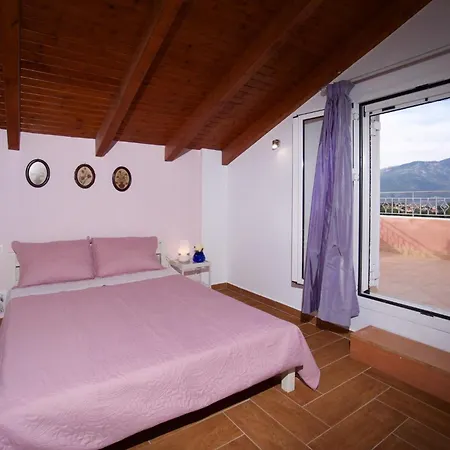 Kazarma Luxury At Klismata Village 8 Guests Feriehus Spartià